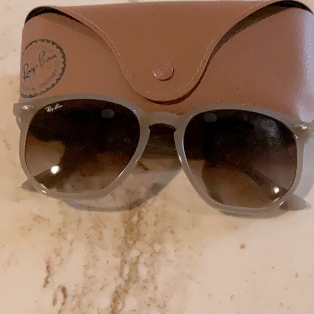 Ray Ban UV Protection Sunglasses